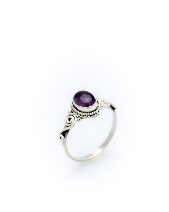 Ring filigran Amethyst Cabuchon